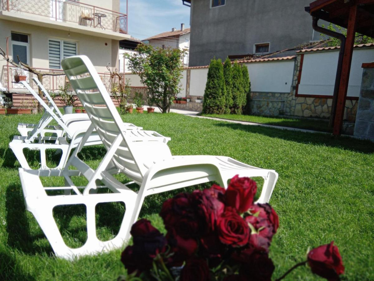 Holiday Guest House Kemo Sapareva Banya Bagian luar foto