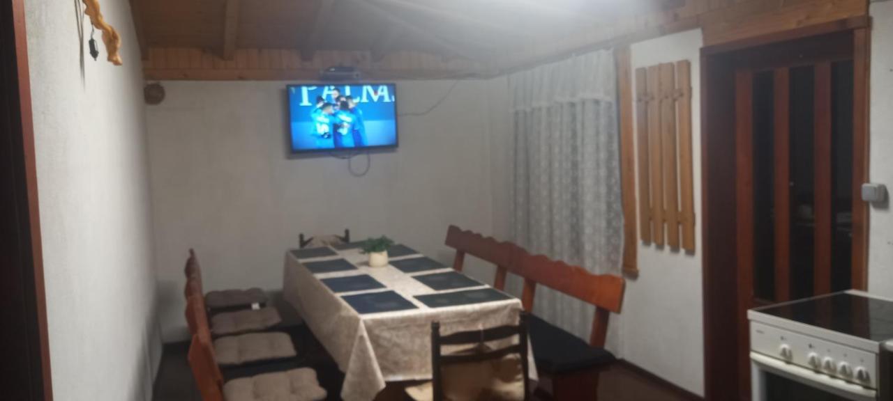 Holiday Guest House Kemo Sapareva Banya Bagian luar foto
